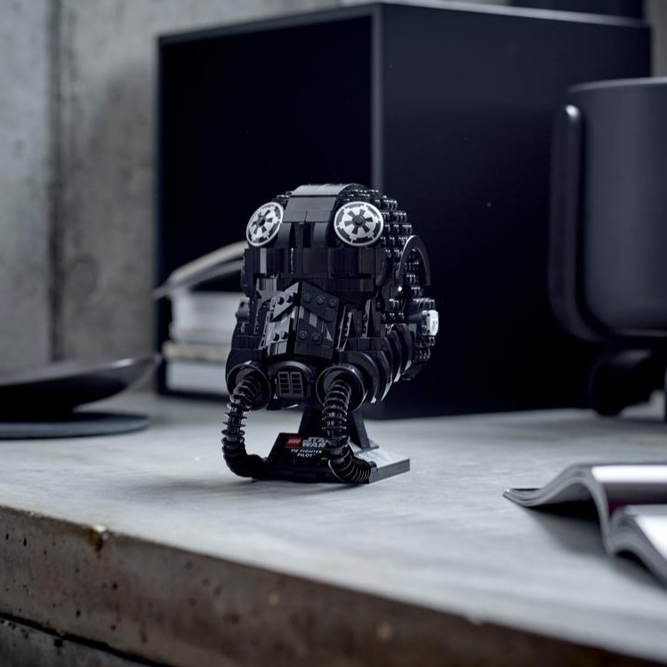 Конструктор TIE Fighter Pilot Helmet